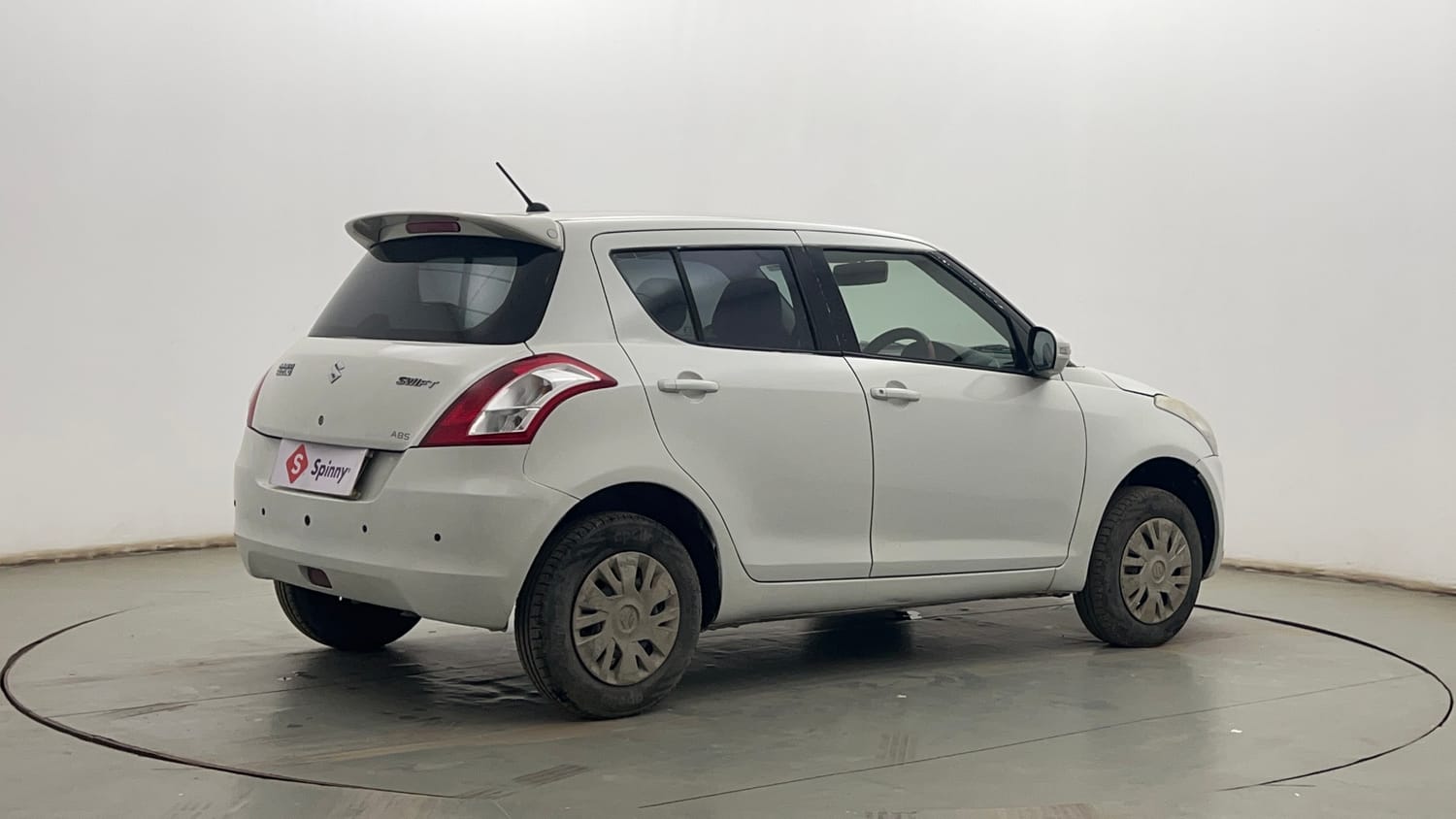 Used 2015 Maruti Suzuki Swift VXi Petrol Manual exterior RIGHT REAR CORNER VIEW
