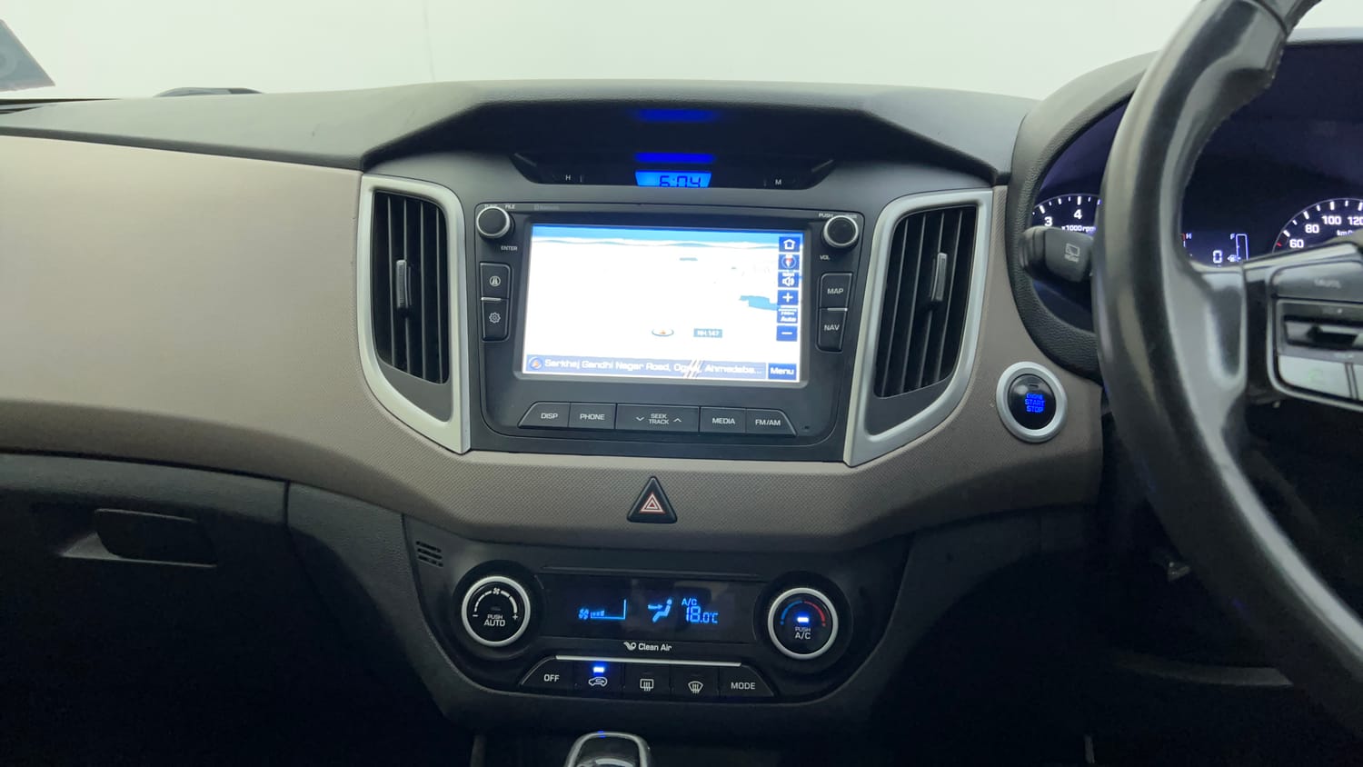Used 2017 Hyundai Creta 1.6 SX Plus AT Petrol Petrol Automatic interior MUSIC SYSTEM & AC CONTROL VIEW