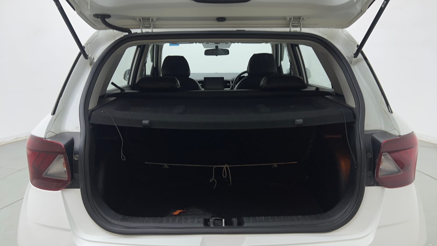 Used 2020 hyundai Venue SX 1.0 Turbo Petrol Petrol Manual interior DICKY INSIDE VIEW