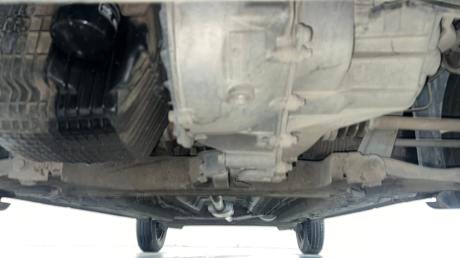 Used 2021 Renault Kwid CLIMBER 1.0 AMT Opt Petrol Automatic extra FRONT LEFT UNDERBODY VIEW