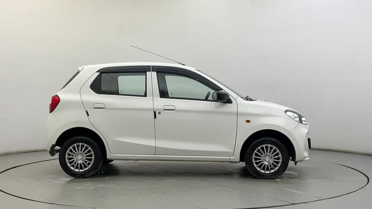 Used 2022 Maruti Suzuki Alto K10 VXi Plus Petrol Manual exterior RIGHT SIDE VIEW