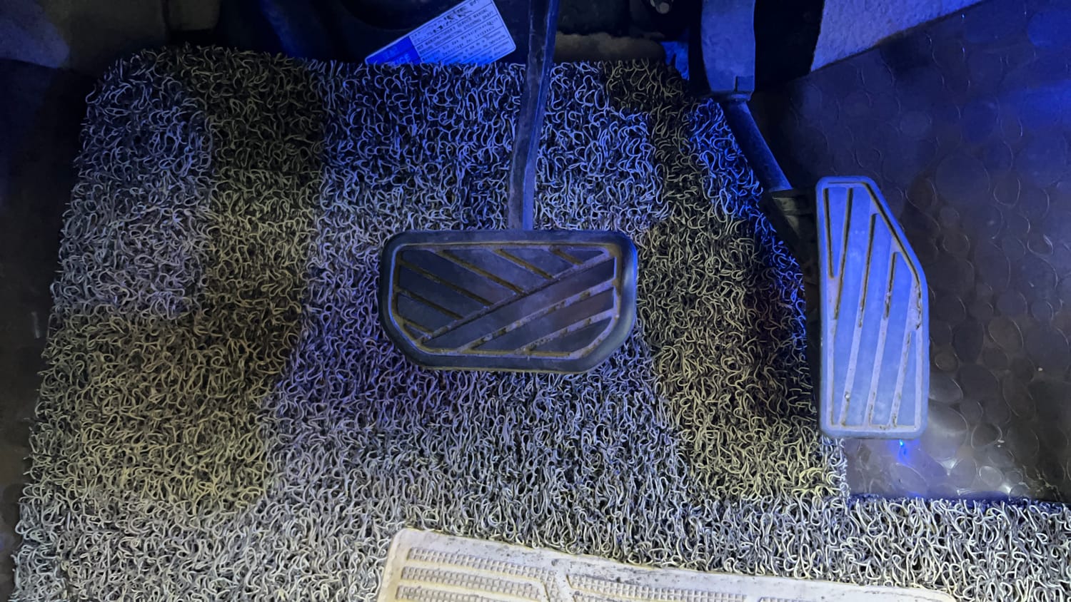 Used 2017 Maruti Suzuki Dzire VXi AMT Petrol Automatic interior PEDALS VIEW