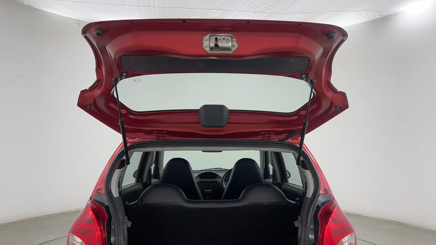 Used 2016 Maruti Suzuki Alto 800 Vxi Petrol Manual interior DICKY DOOR OPEN VIEW