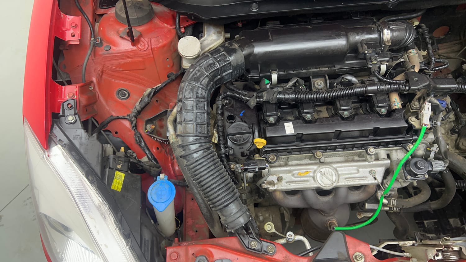 Used 2022 Maruti Suzuki Swift LXi Petrol Manual engine ENGINE RIGHT SIDE VIEW