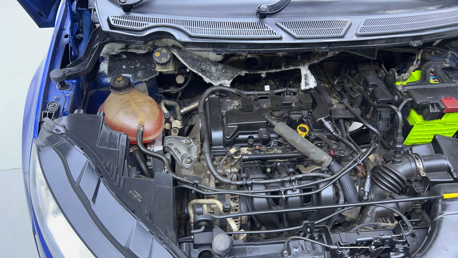 Used 2018 Ford EcoSport Titanium 1.5L Ti-VCT Petrol Manual engine ENGINE RIGHT SIDE VIEW