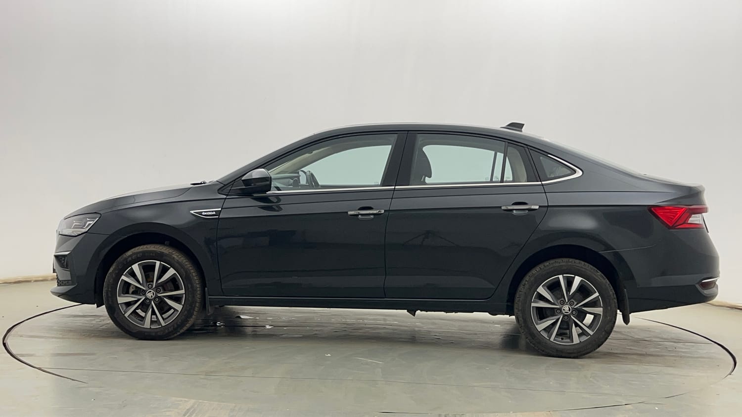 Used 2023 Skoda Slavia Style 1.0L TSI MT Petrol Manual exterior LEFT SIDE VIEW