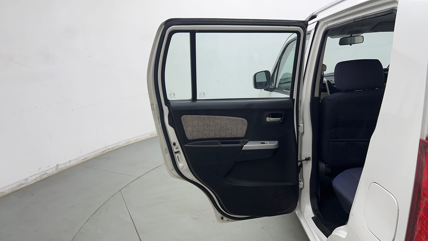 Used 2015 Maruti Suzuki Wagon R 1.0 VXI AMT Petrol Automatic interior LEFT REAR DOOR OPEN VIEW