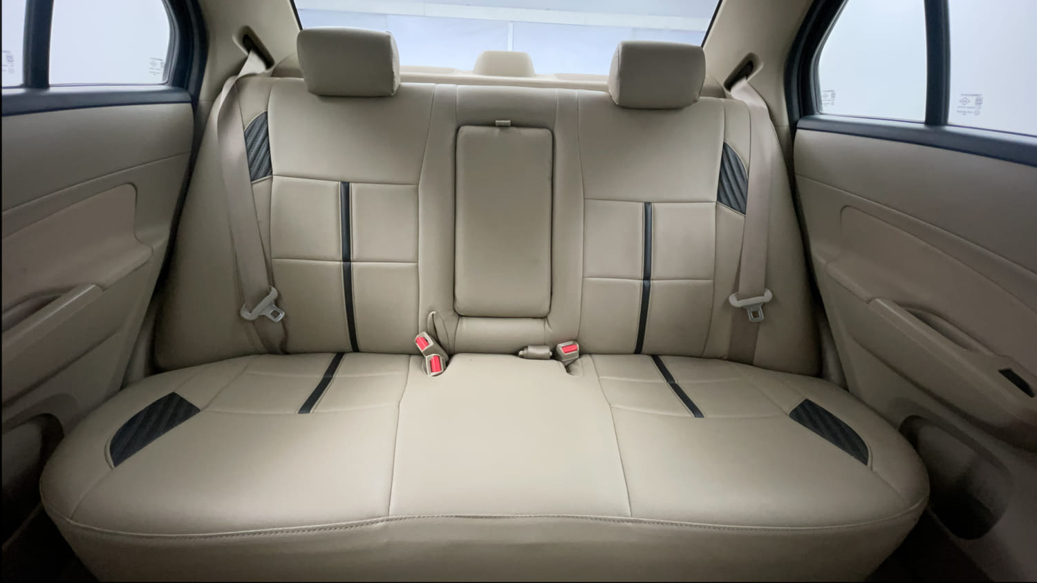 Used 2016 Maruti Suzuki Swift Dzire VXI Petrol Manual interior REAR SEAT CONDITION VIEW