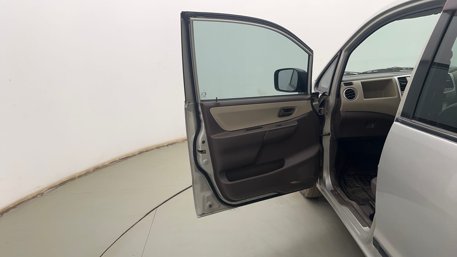 Used 2012 null Petrol Manual interior LEFT FRONT DOOR OPEN VIEW