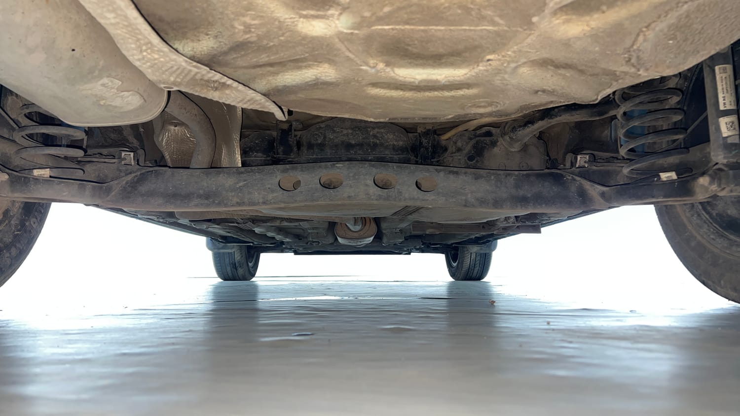 Used 2022 Skoda Slavia Style 1.0L TSI MT Petrol Manual extra REAR UNDERBODY VIEW (TAKEN FROM REAR)