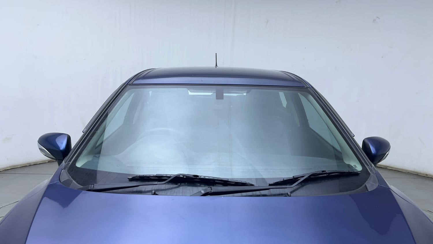 Used 2020 Maruti Suzuki Baleno Zeta Automatic Petrol Automatic exterior FRONT WINDSHIELD VIEW