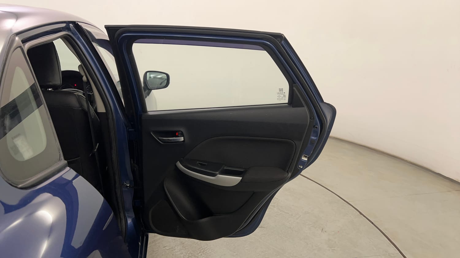Used 2018 Maruti Suzuki Baleno Delta 1.2 Petrol Manual interior RIGHT REAR DOOR OPEN VIEW