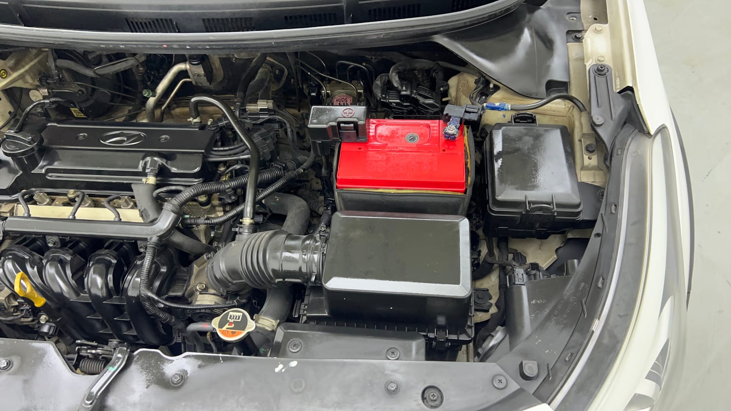 Used 2016 Hyundai i20 Active 1.2 SX Petrol Manual engine ENGINE LEFT SIDE VIEW