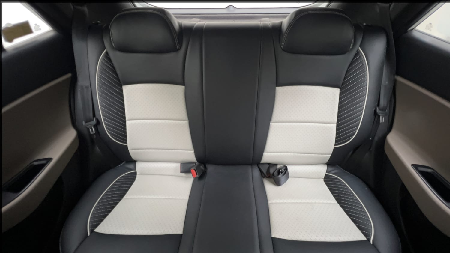 Used 2019 Hyundai Elite i20 Asta 1.2 AT Petrol Automatic interior REAR SEAT CONDITION VIEW