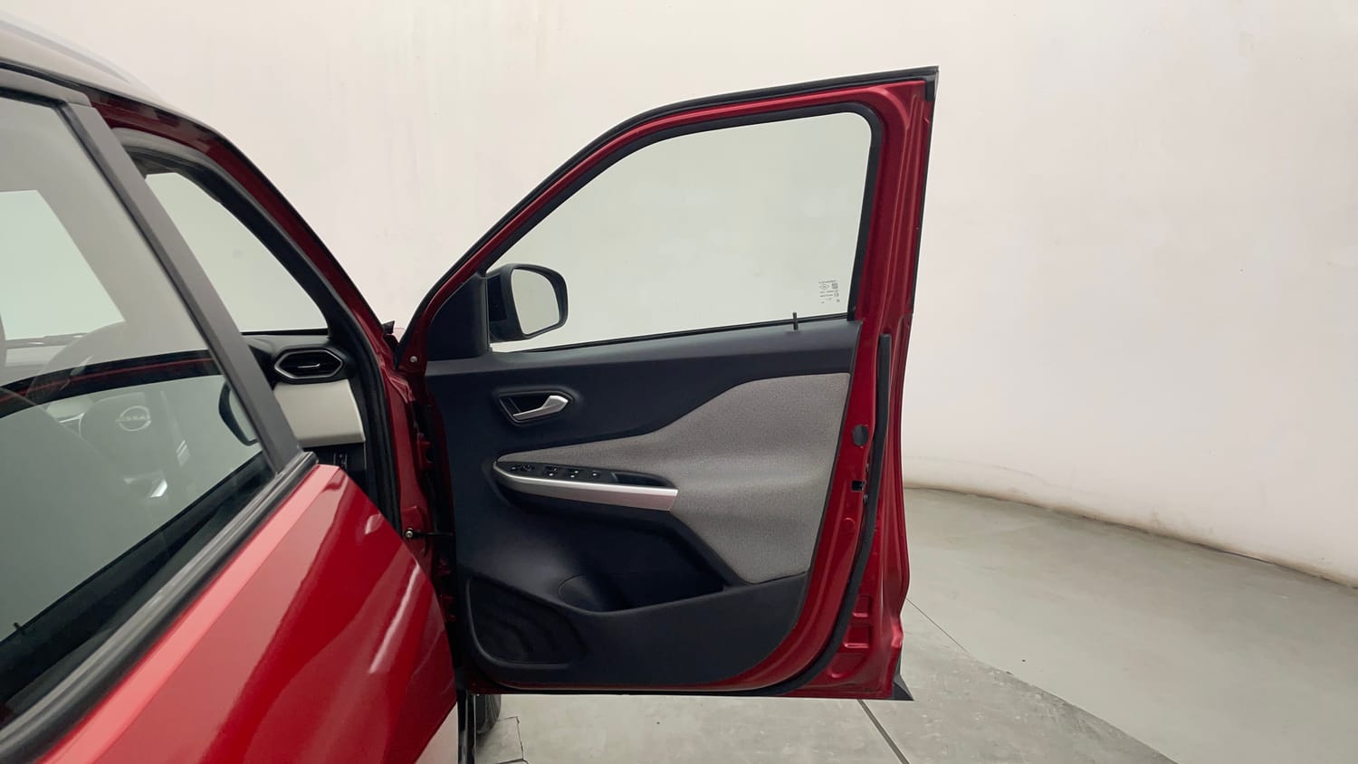 Used 2023 Nissan Magnite XV Petrol Manual interior RIGHT FRONT DOOR OPEN VIEW