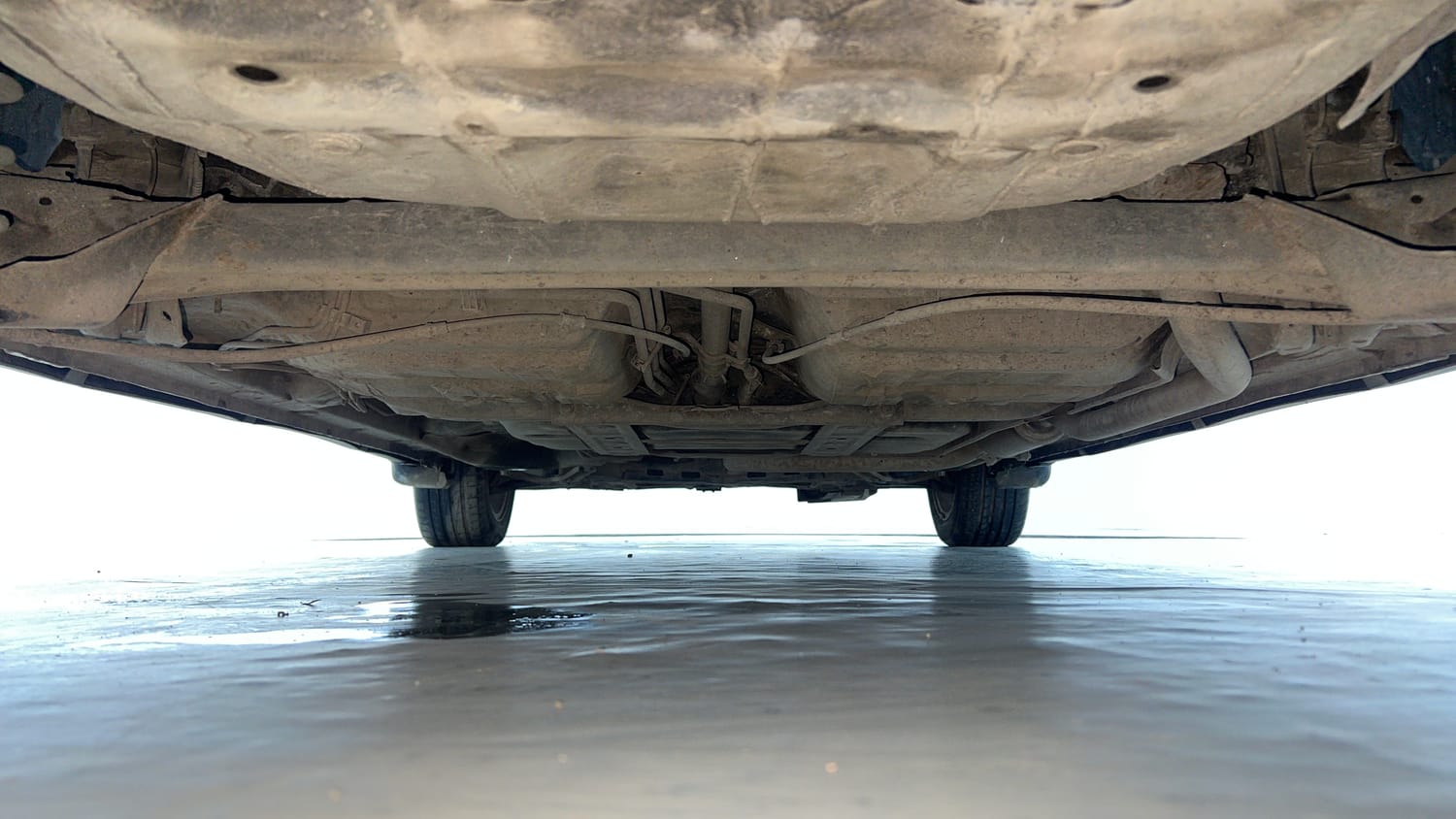 Used 2018 Honda WR-V VX MT Diesel Diesel Manual extra REAR UNDERBODY VIEW (TAKEN FROM REAR)
