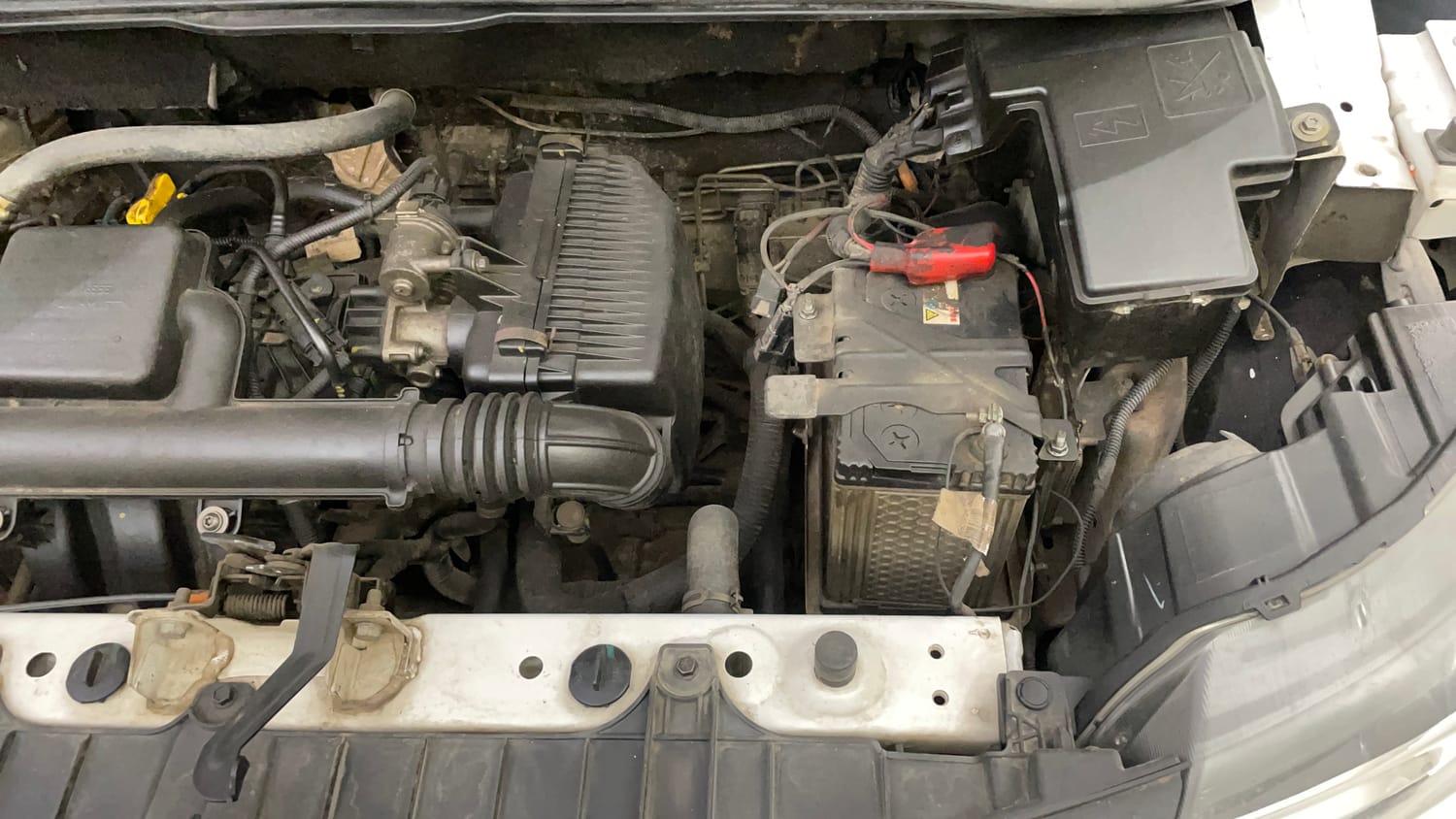 Used 2021 Renault Triber RXE Petrol Manual engine ENGINE LEFT SIDE VIEW