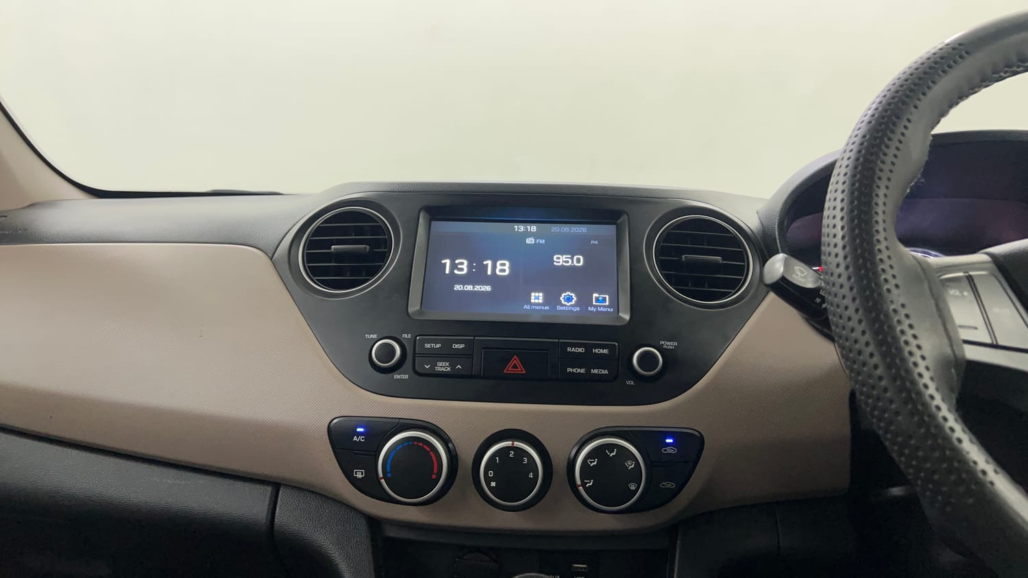 Used 2019 Hyundai Grand i10 Sportz AT 1.2 Kappa VTVT Petrol Automatic interior MUSIC SYSTEM & AC CONTROL VIEW