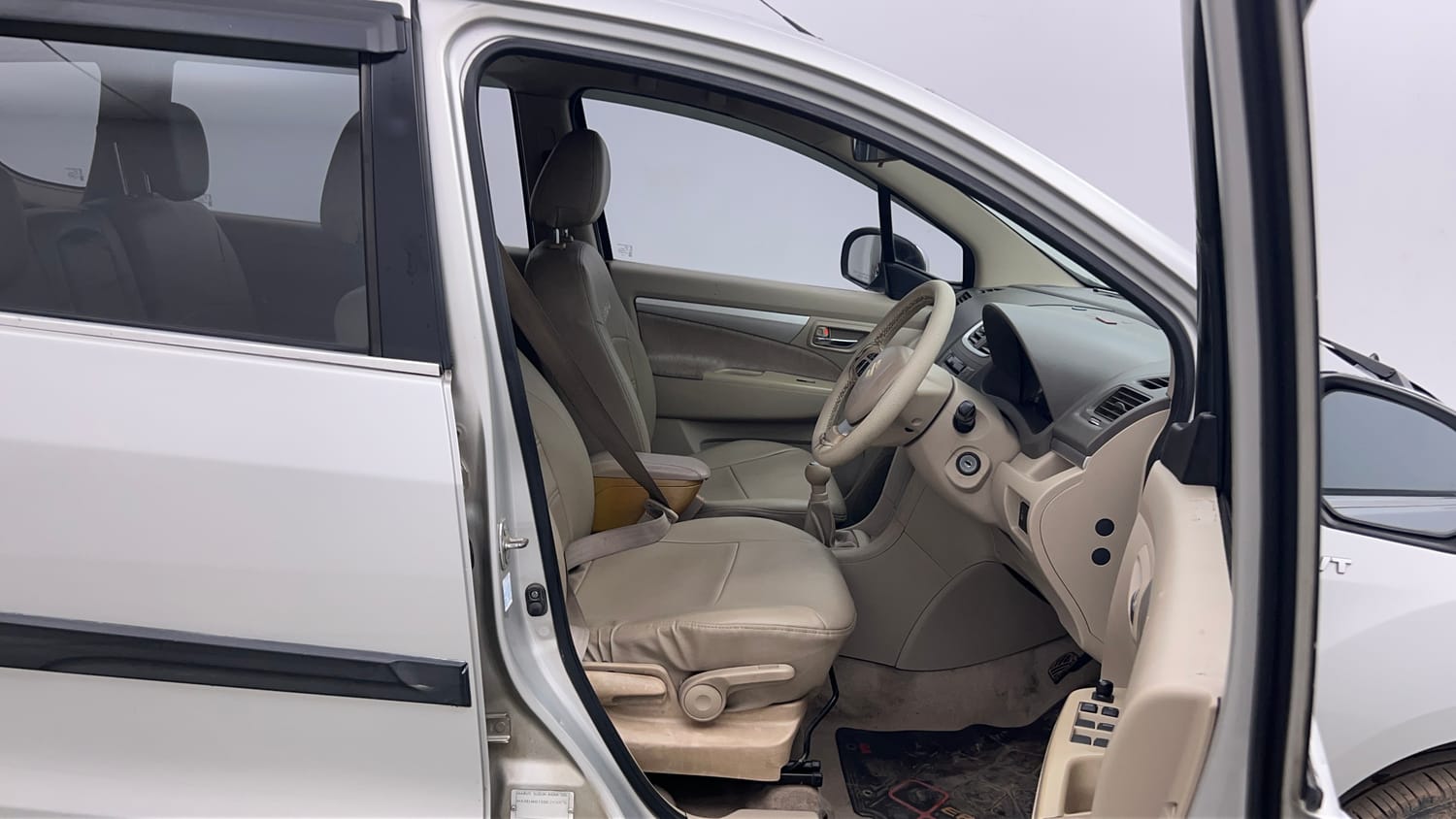 Used 2014 Maruti Suzuki Ertiga ZXi Petrol Manual interior RIGHT SIDE FRONT DOOR CABIN VIEW
