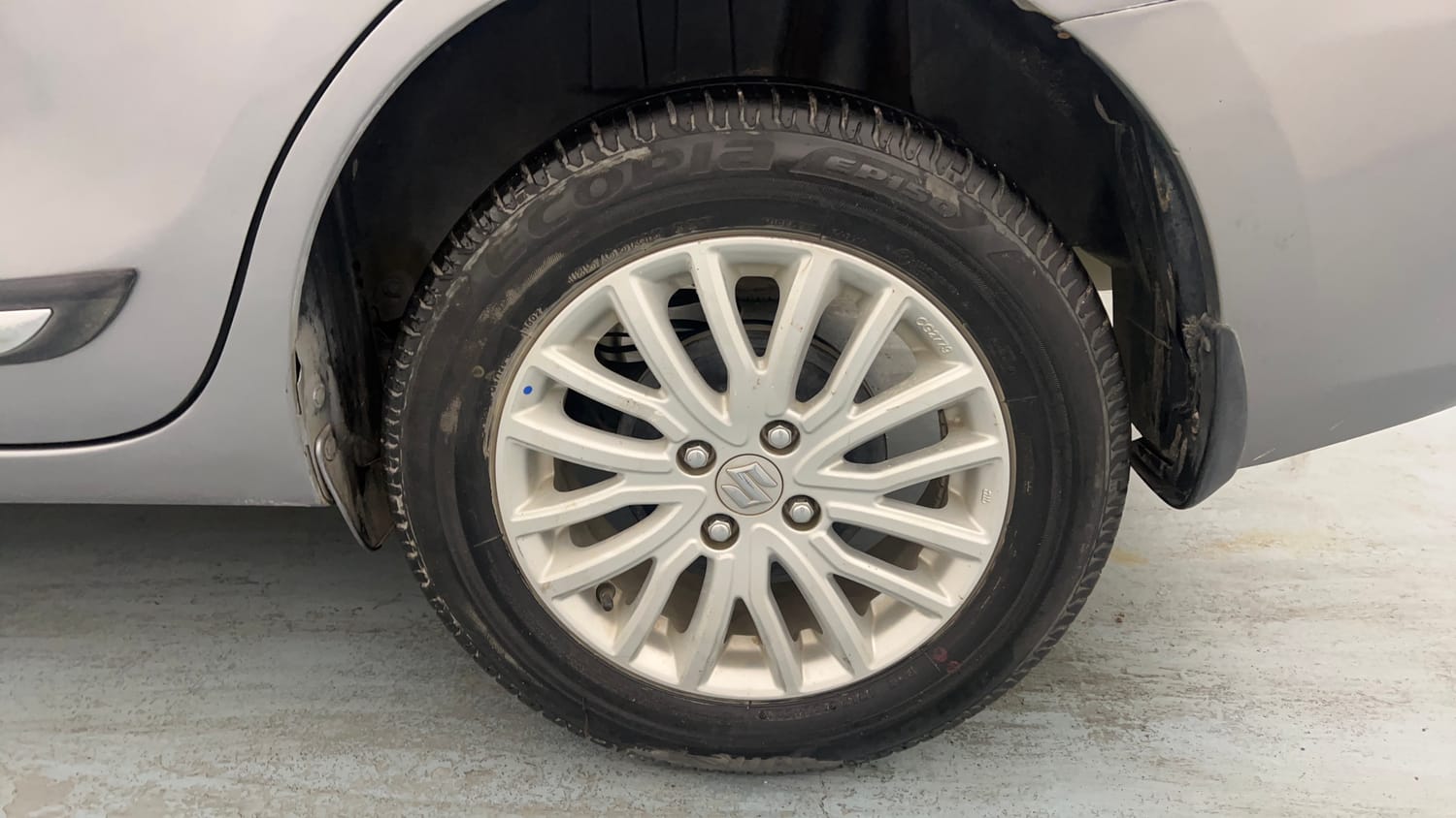 Used 2020 Maruti Suzuki Dzire ZXi Petrol Manual tyres LEFT REAR TYRE RIM VIEW