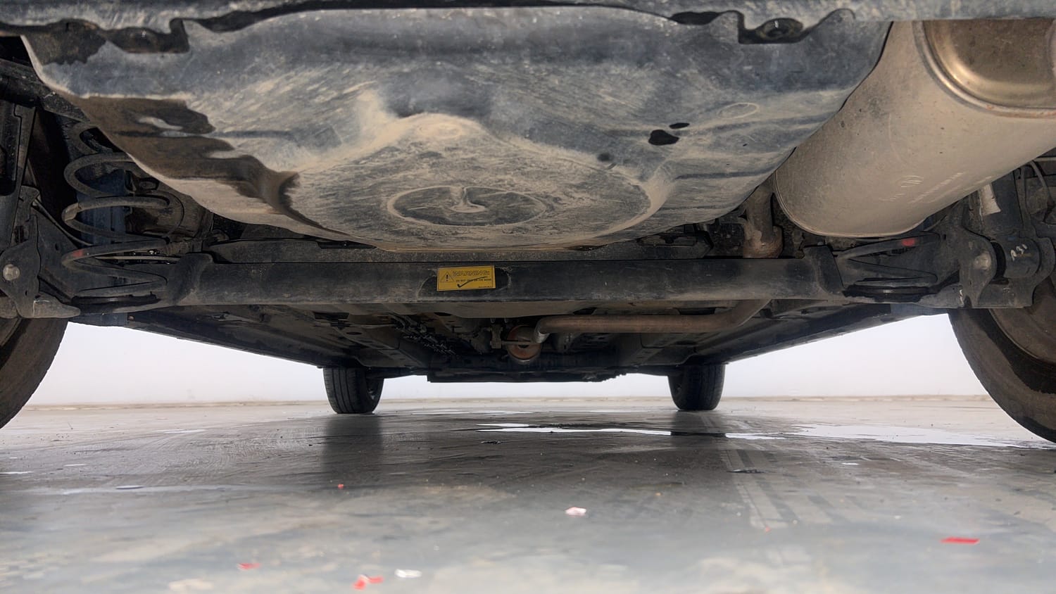 Used 2020 Tata Altroz XM Petrol Petrol Manual extra REAR UNDERBODY VIEW (TAKEN FROM REAR)