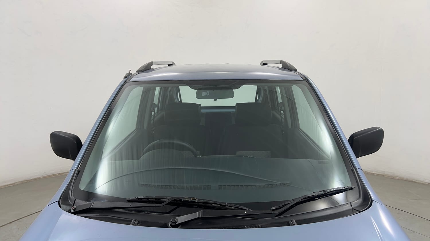 Used 2012 Maruti Suzuki Wagon R LXi Petrol Manual exterior FRONT WINDSHIELD VIEW