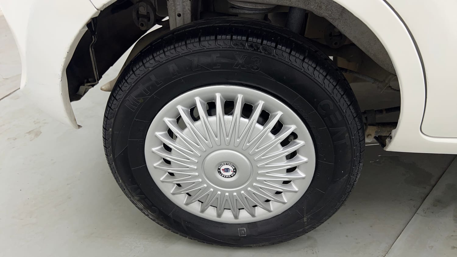 Used 2018 Maruti Suzuki Alto 800 LXi Petrol Manual tyres RIGHT REAR TYRE RIM VIEW