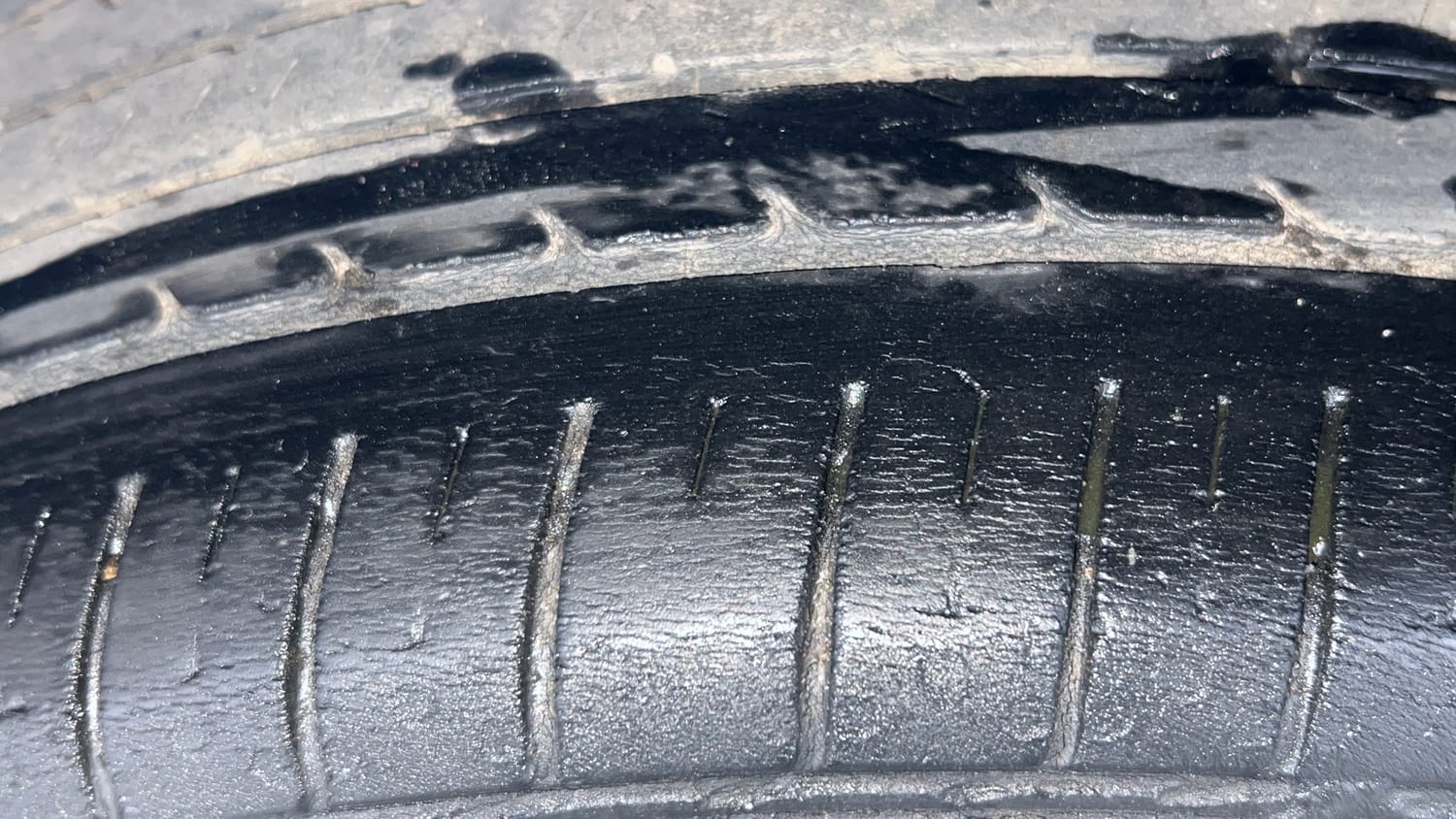 Used 2018 Maruti Suzuki Baleno Alpha 1.2 Petrol Manual tyres RIGHT REAR TYRE TREAD VIEW
