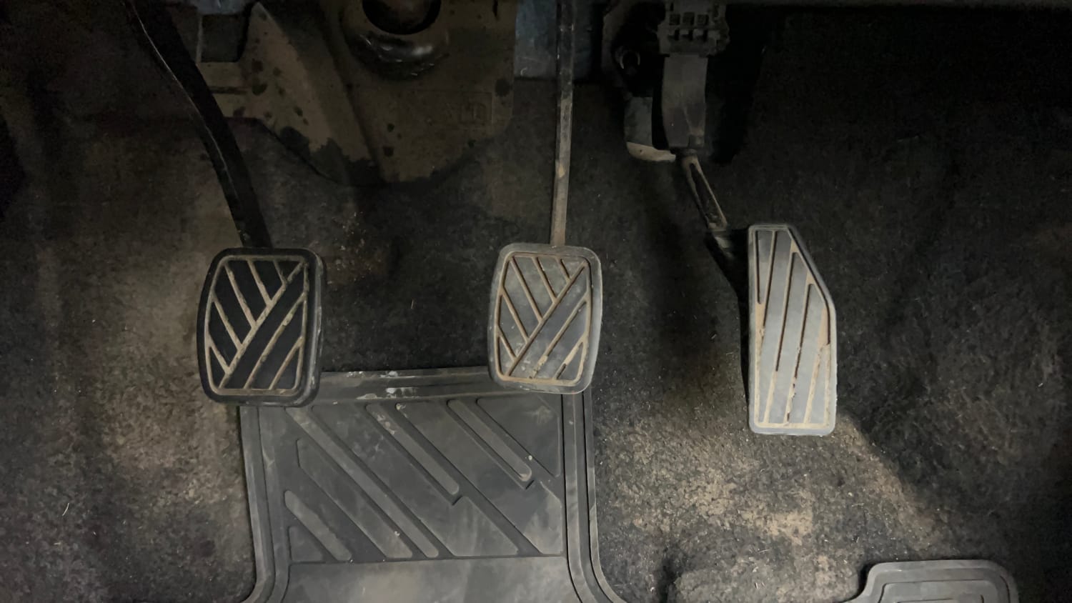 Used 2023 Maruti Suzuki Swift VXi Petrol Manual interior PEDALS VIEW