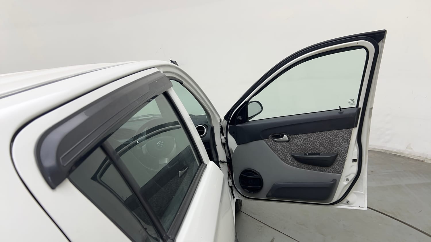 Used 2018 Maruti Suzuki Alto 800 LXi Petrol Manual interior RIGHT FRONT DOOR OPEN VIEW
