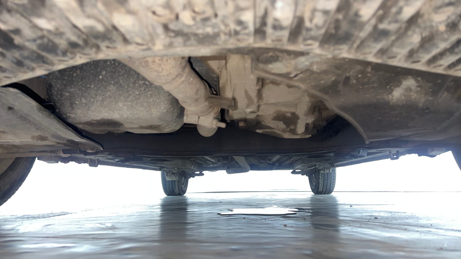 Used 2017 Maruti Suzuki Ciaz ZDi SHVS Diesel Manual extra FRONT LEFT UNDERBODY VIEW