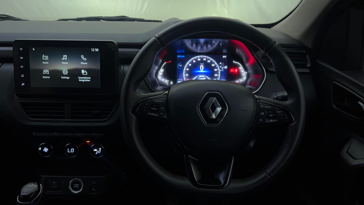 Used 2023 Renault Kiger RXZ Turbo MT Petrol Manual interior STEERING VIEW