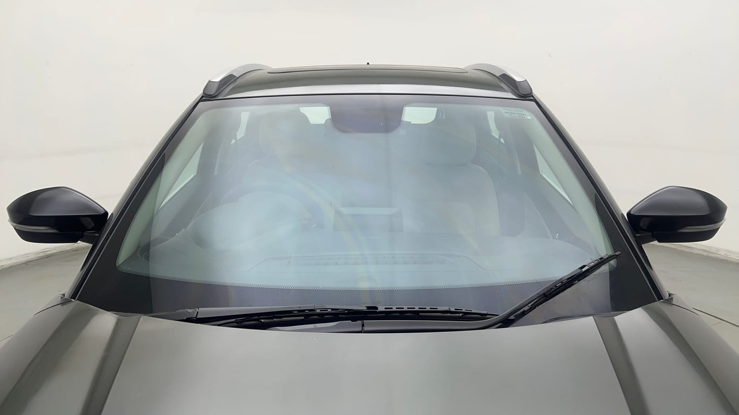 Used 2022 Tata Nexon XZA Plus (Premium) Diesel Diesel Automatic exterior FRONT WINDSHIELD VIEW