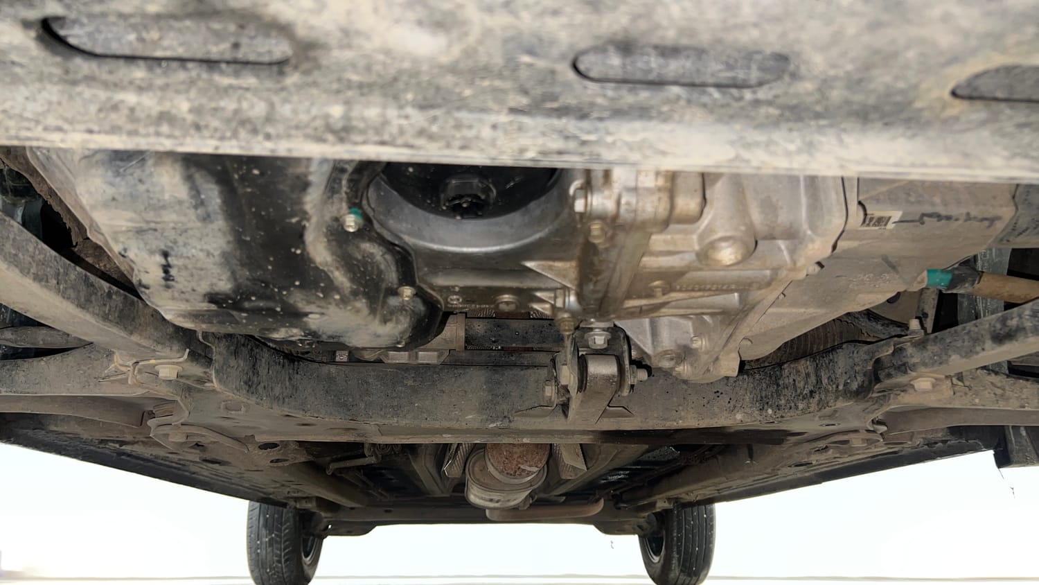Used 2023 Renault Kiger RXZ Turbo MT Petrol Manual extra FRONT LEFT UNDERBODY VIEW