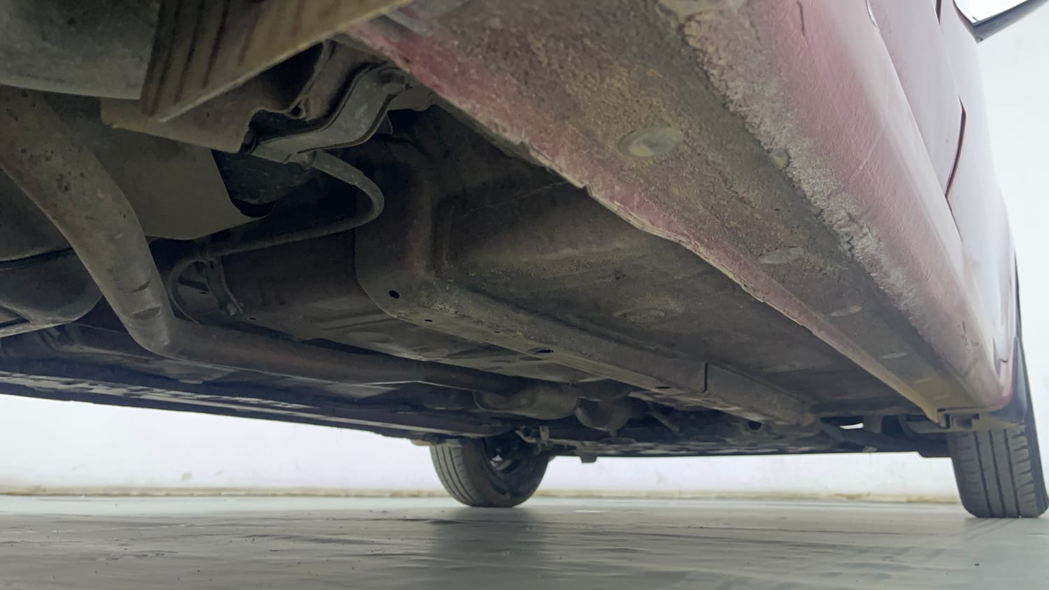 Used 2021 Hyundai Grand i10 Nios Sportz AMT 1.2 Kappa VTVT Petrol Automatic extra REAR RIGHT UNDERBODY VIEW