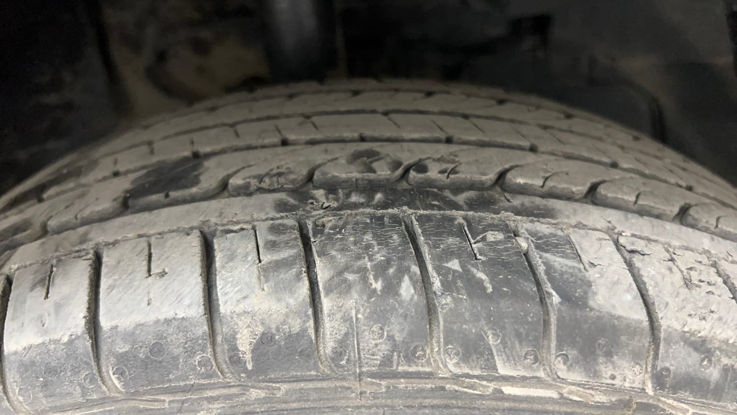 Used 2022 Tata Nexon XM Petrol Manual tyres RIGHT FRONT TYRE TREAD VIEW