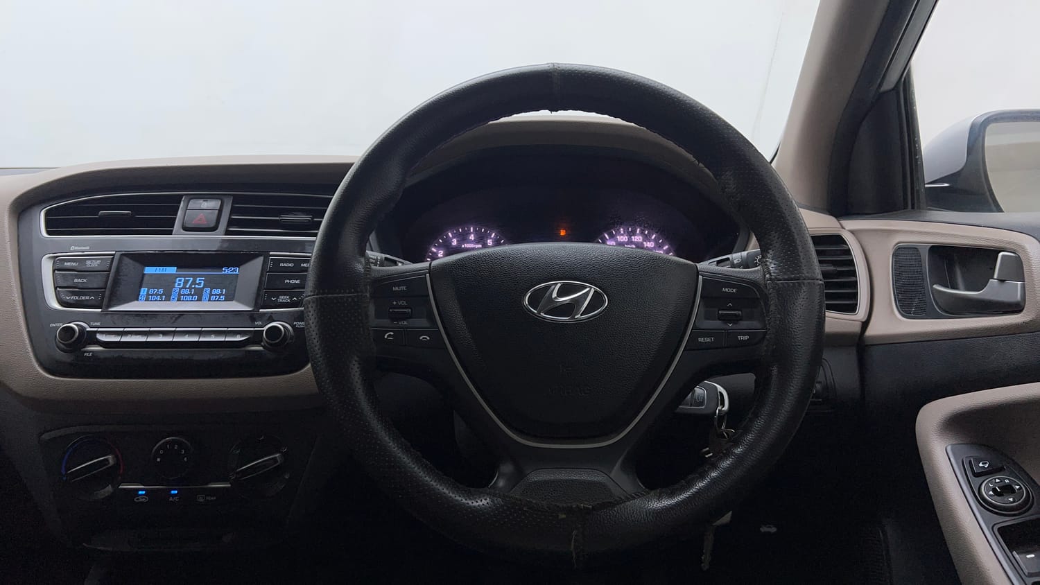Used 2018 Hyundai Elite i20 Sportz 1.2 Petrol Manual interior STEERING VIEW