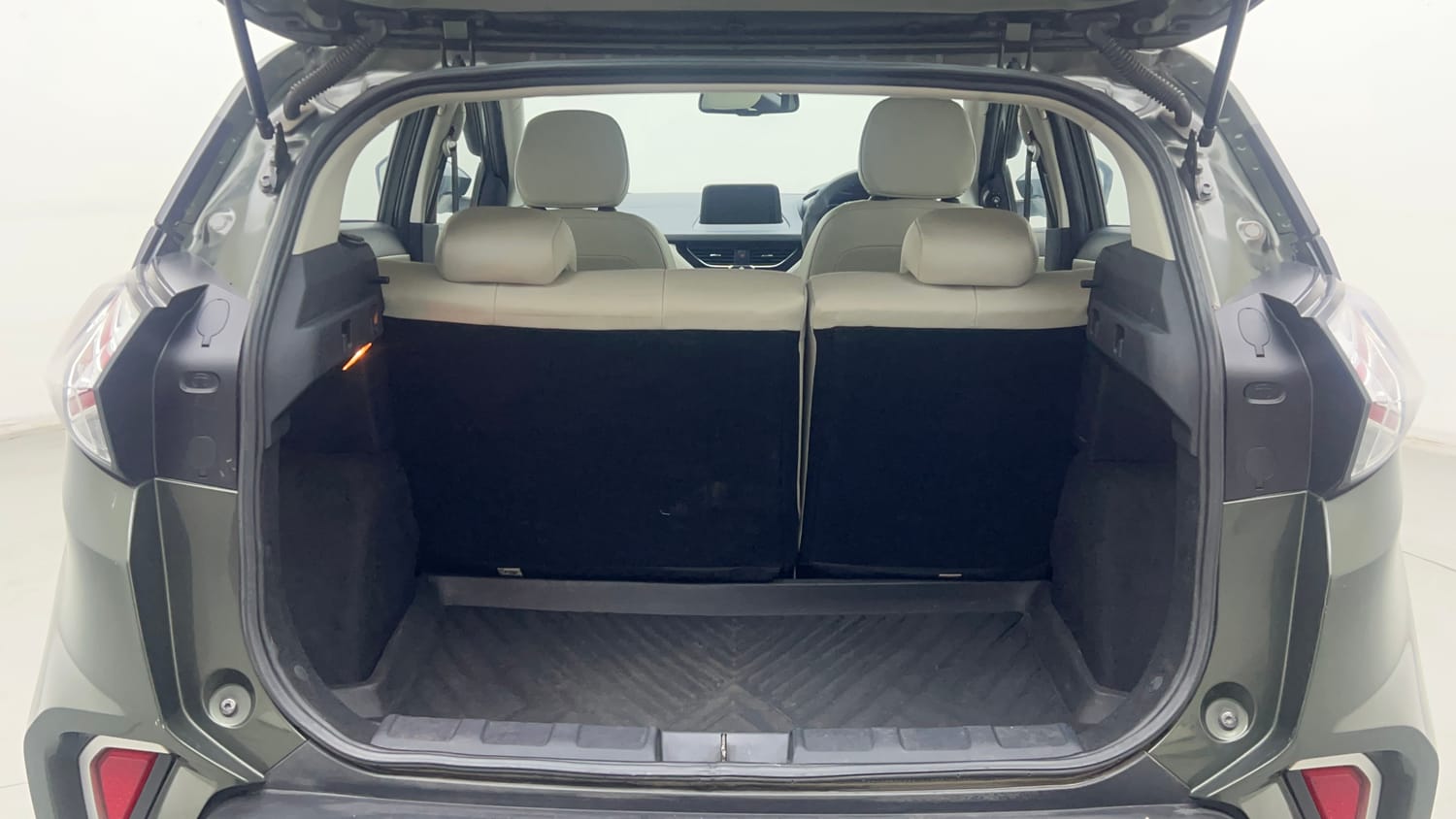 Used 2022 Tata Nexon XZA Plus (Premium) Diesel Diesel Automatic interior DICKY INSIDE VIEW