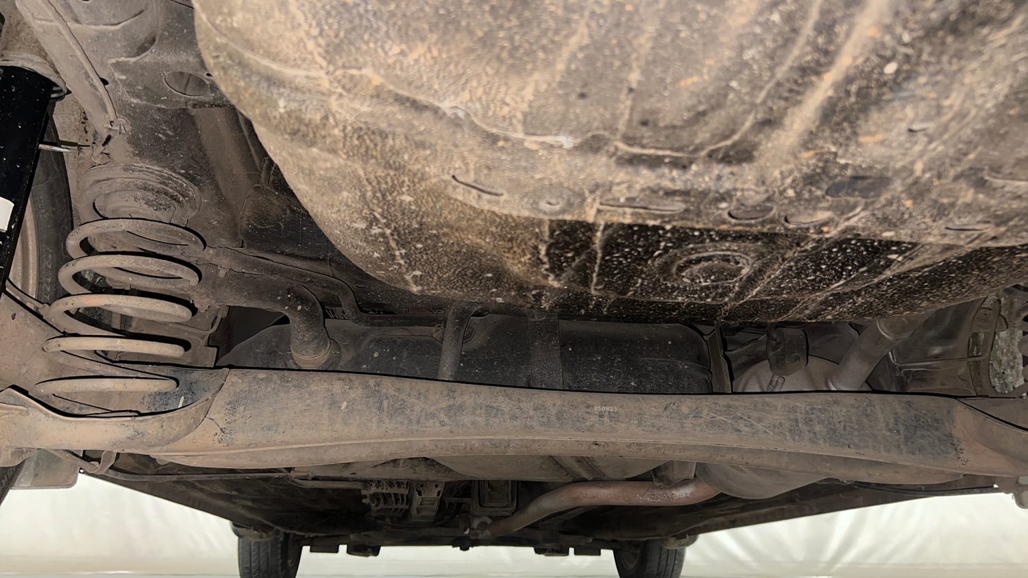 Used 2020 Honda Amaze 1.2 VX CVT Petrol Petrol Automatic extra REAR UNDERBODY VIEW (TAKEN FROM REAR)