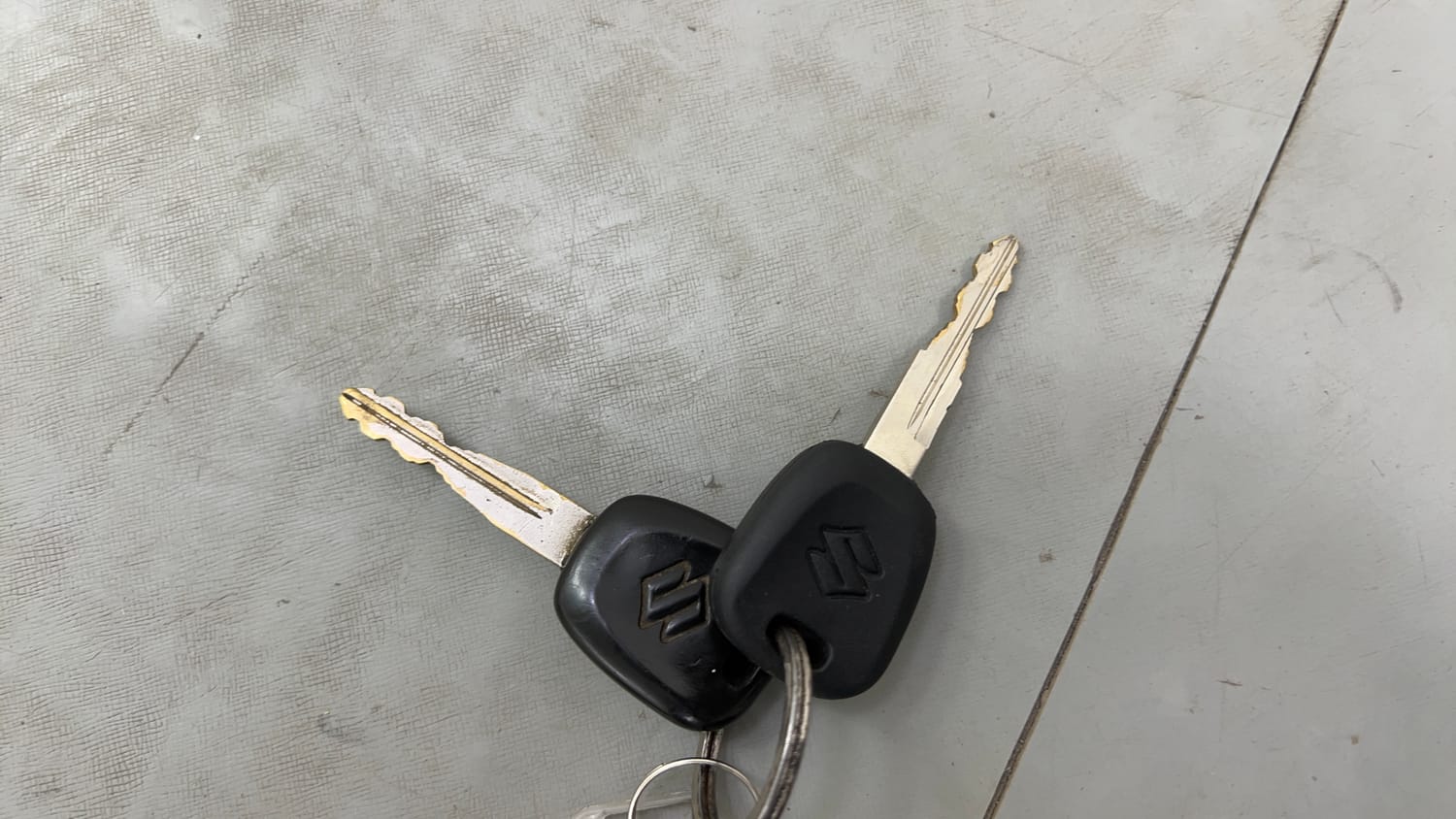 Used 2012 Maruti Suzuki Swift Dzire LXI Petrol Manual extra CAR KEY VIEW