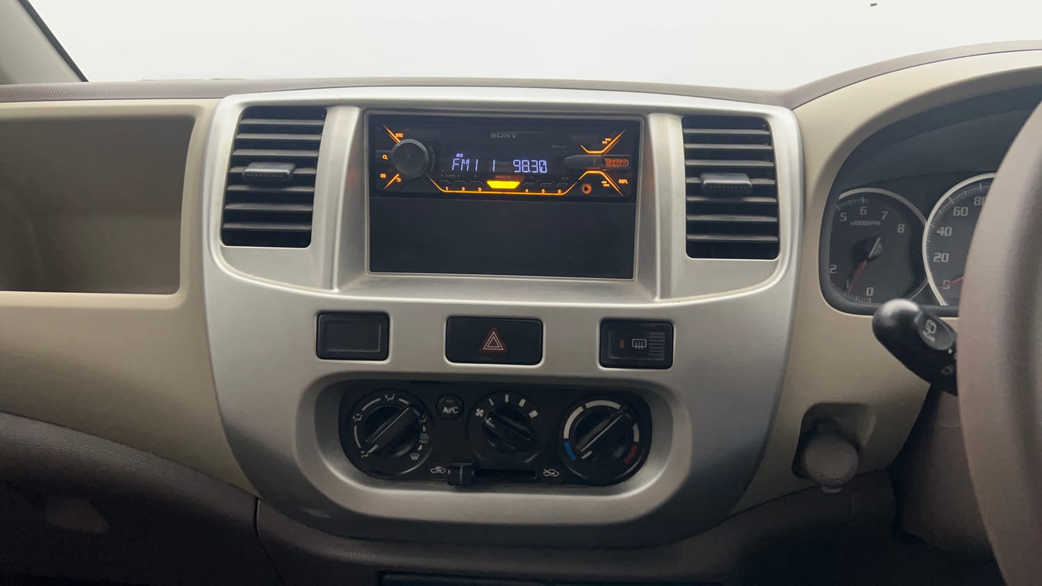 Used 2012 null Petrol Manual interior MUSIC SYSTEM & AC CONTROL VIEW