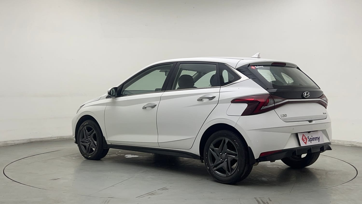 Used 2024 Hyundai i20 Sportz 1.2 MT Petrol Manual exterior LEFT REAR CORNER VIEW