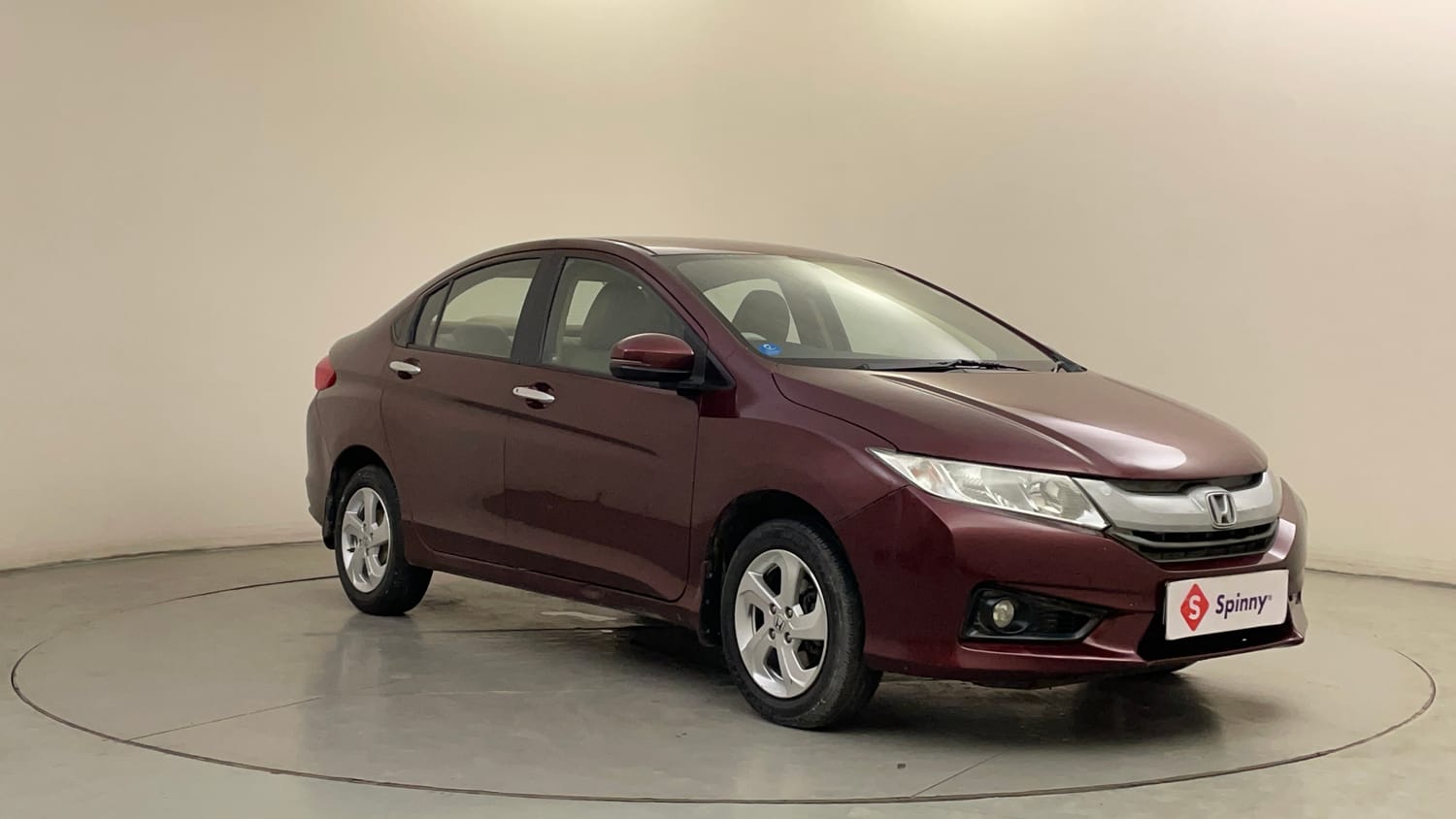 Used 2014 Honda City V Diesel Diesel Manual exterior RIGHT FRONT CORNER VIEW