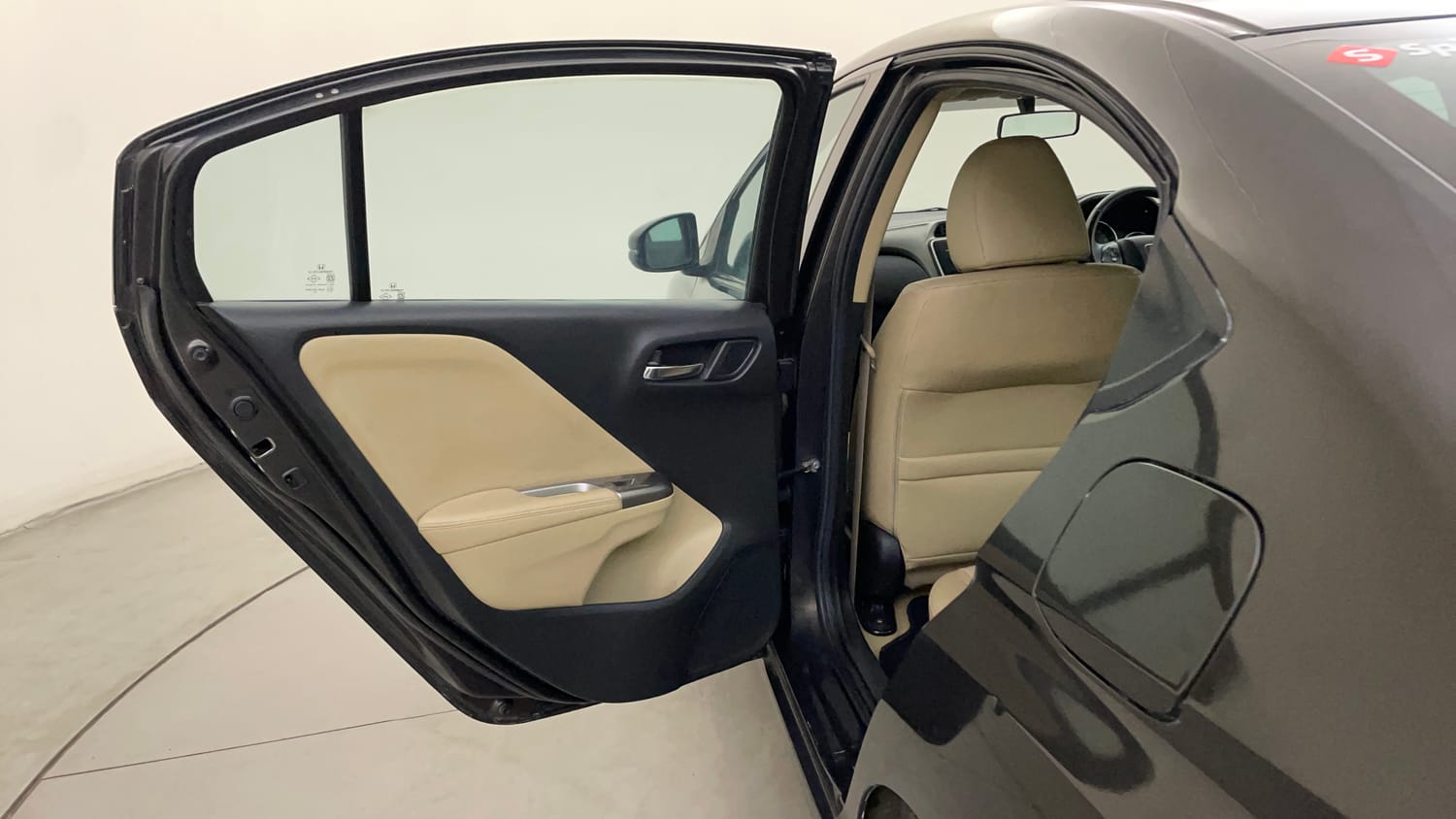 Used 2016 Honda City VX Petrol Manual interior LEFT REAR DOOR OPEN VIEW