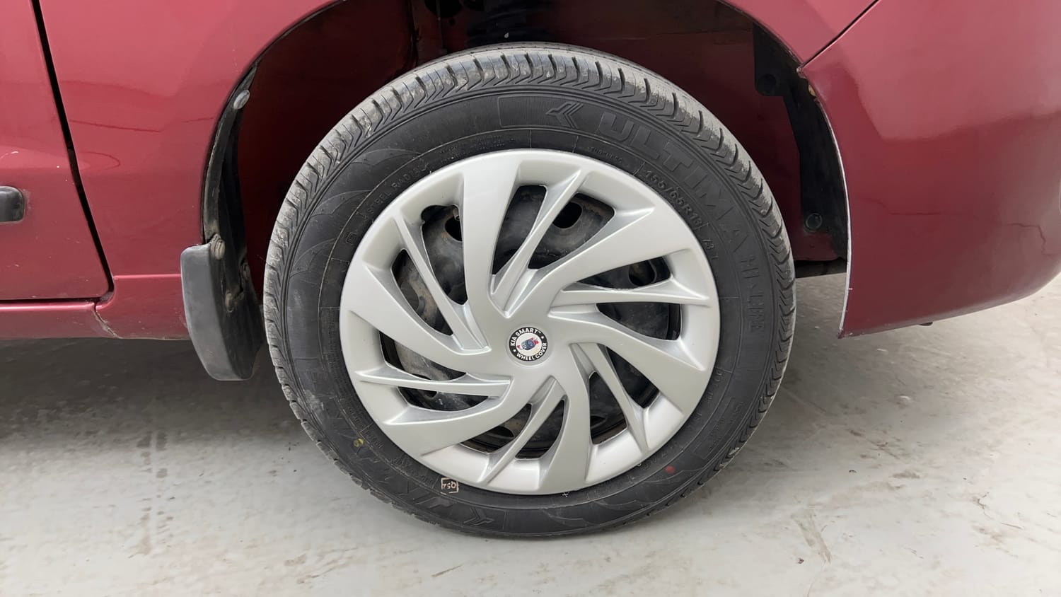 Used 2012 Maruti Suzuki Alto K10 VXi Petrol Manual tyres RIGHT FRONT TYRE RIM VIEW