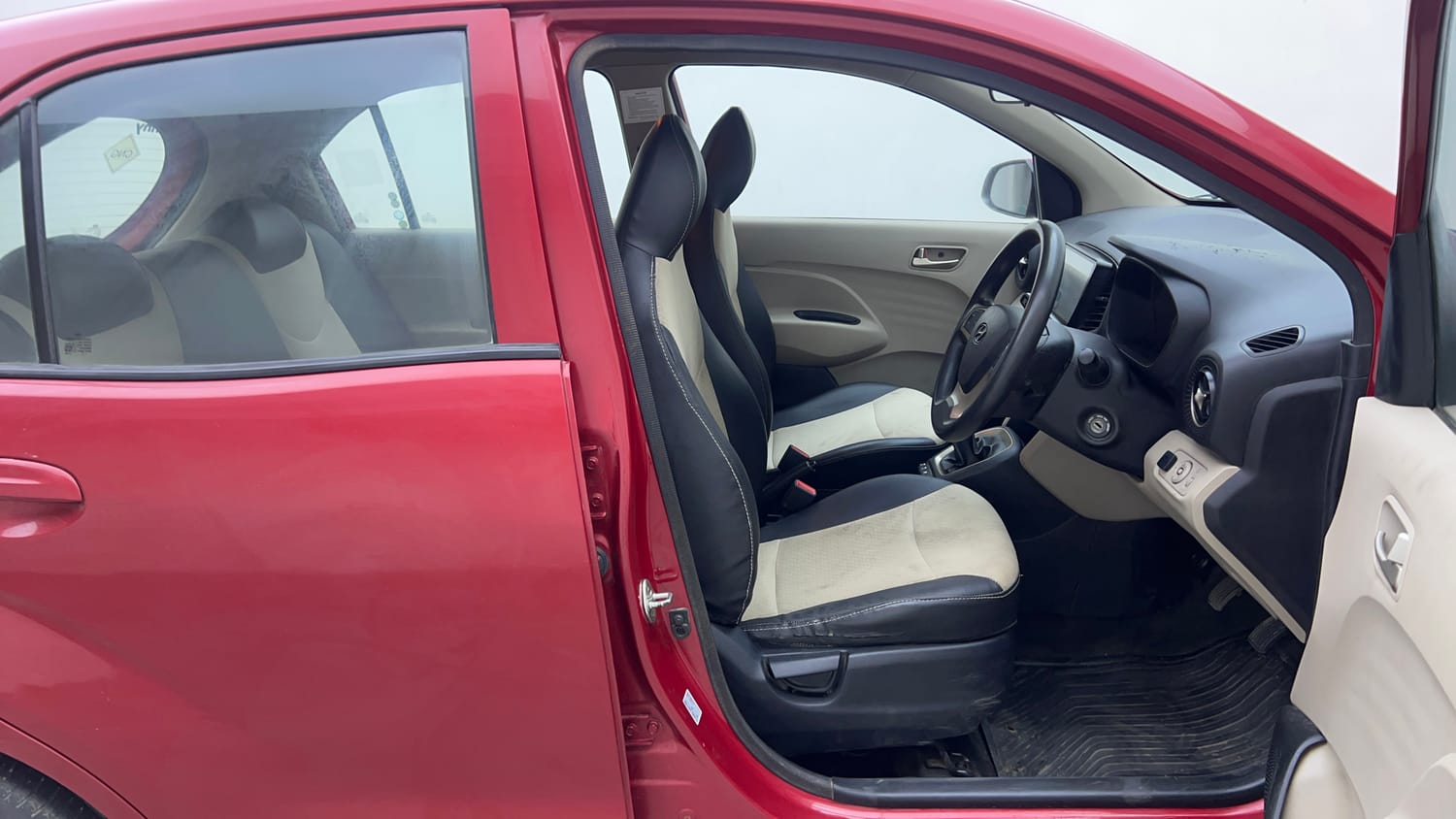 Used 2019 Hyundai Santro Sportz CNG Cng Manual interior RIGHT SIDE FRONT DOOR CABIN VIEW