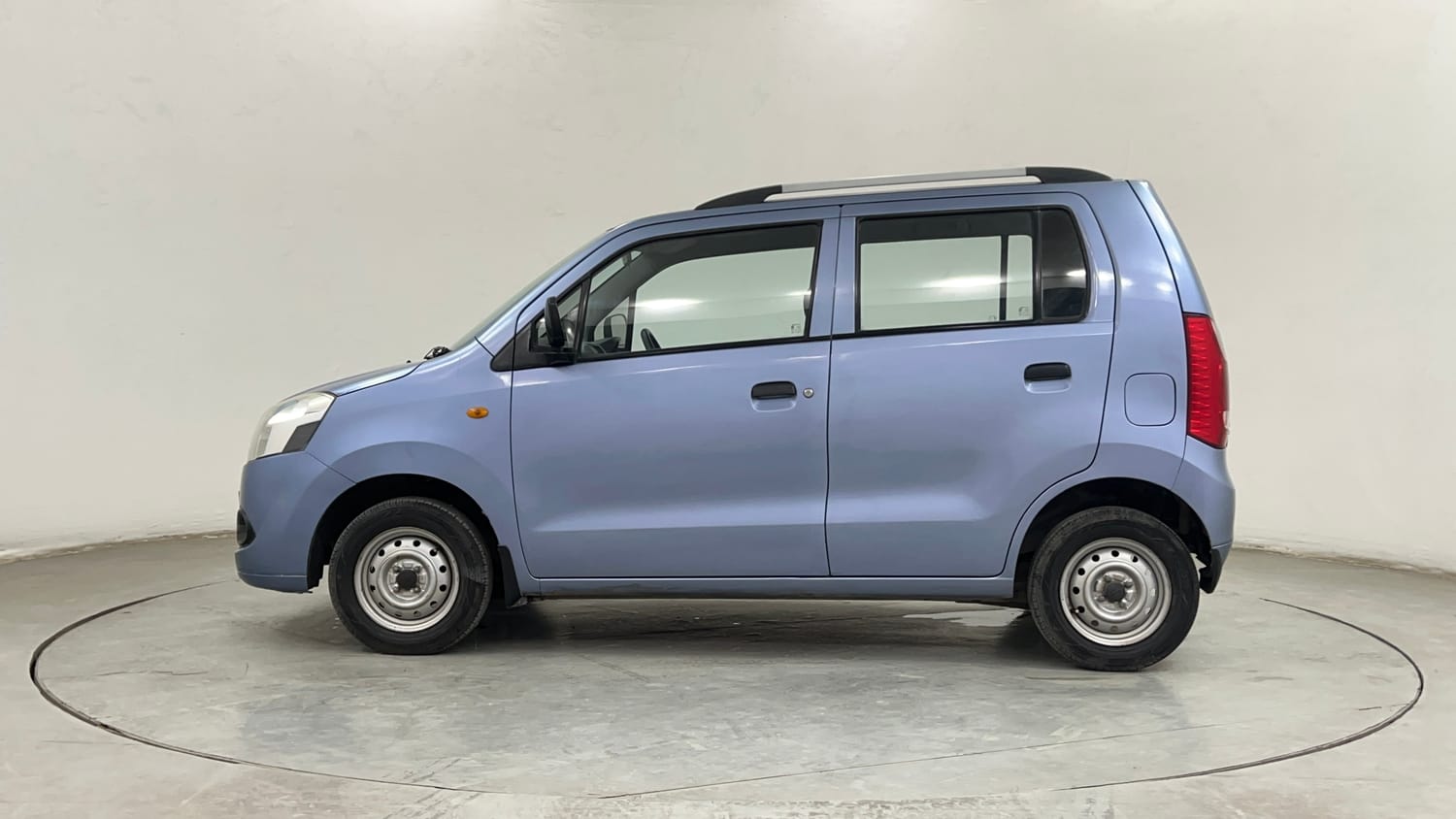 Used 2012 Maruti Suzuki Wagon R LXi Petrol Manual exterior LEFT SIDE VIEW