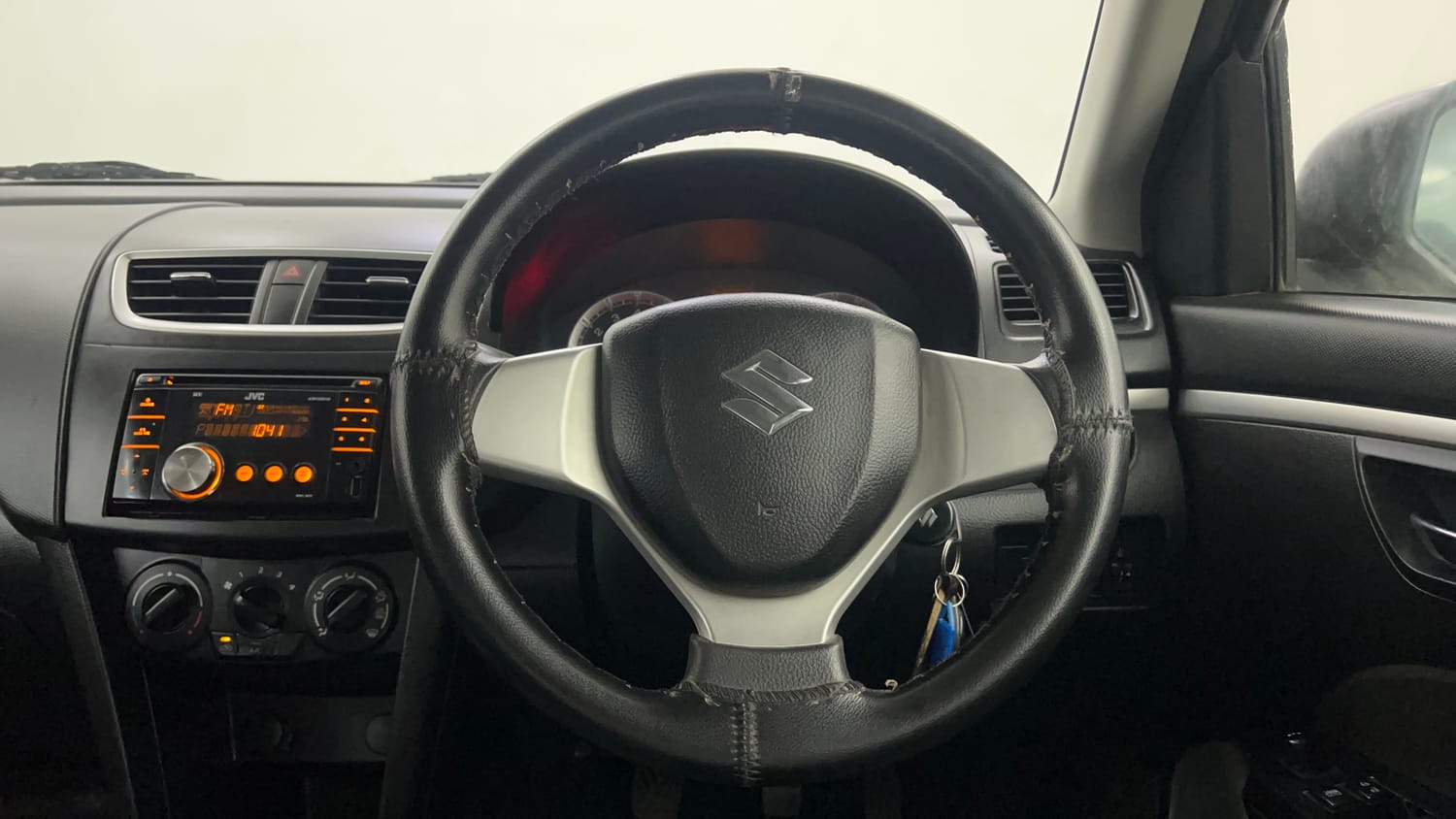 Used 2013 Maruti Suzuki Swift VXi Petrol Manual interior STEERING VIEW