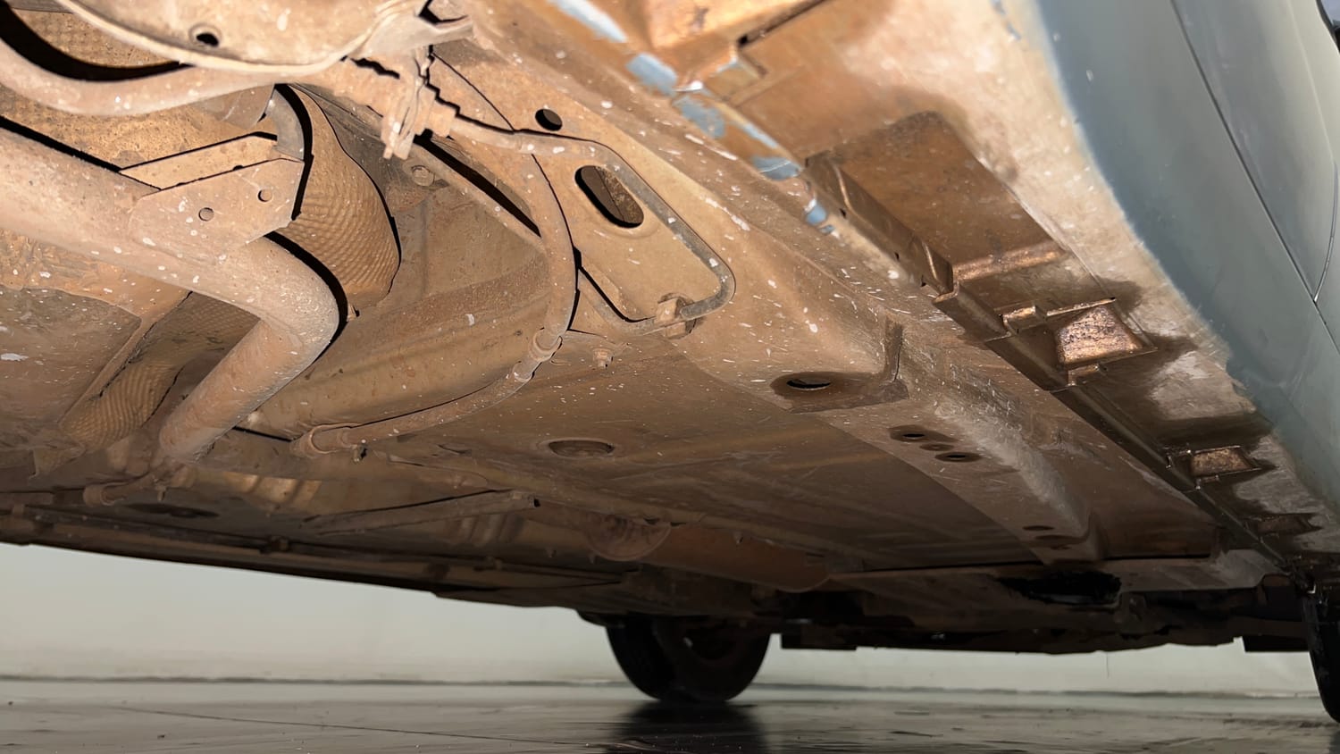 Used 2025 Toyota Glanza E Petrol Manual extra REAR RIGHT UNDERBODY VIEW