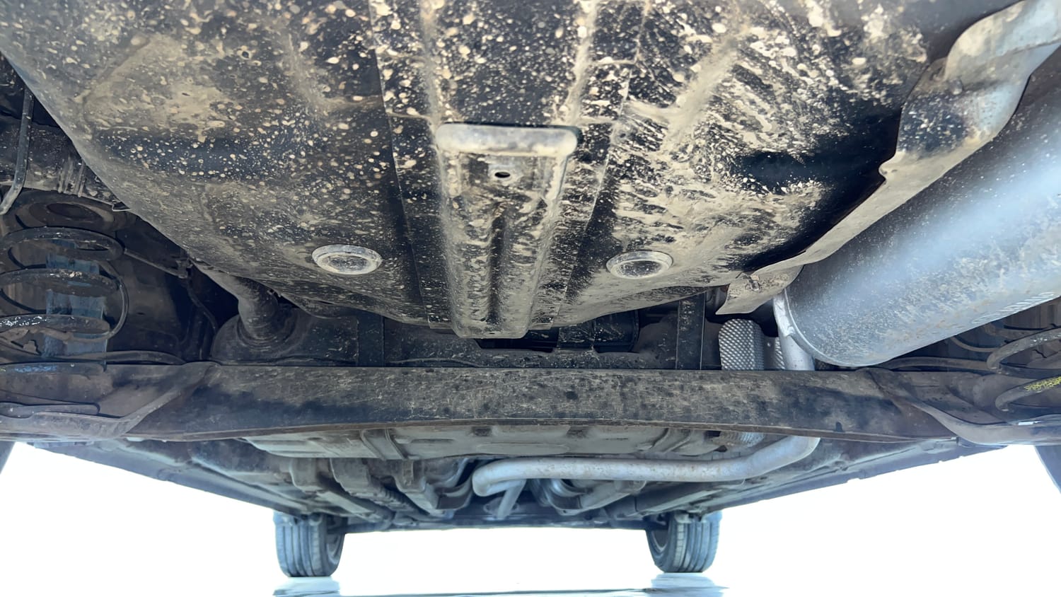 Used 2016 Hyundai Elite i20 Asta 1.2 Petrol Manual extra REAR UNDERBODY VIEW (TAKEN FROM REAR)